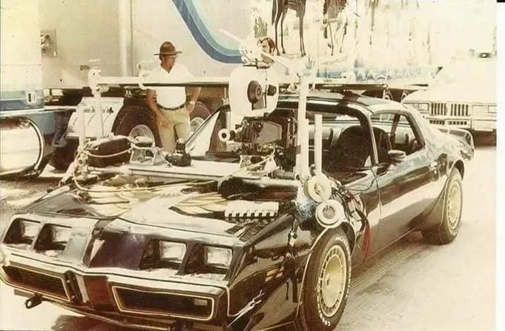 Universal Pictures, 1976